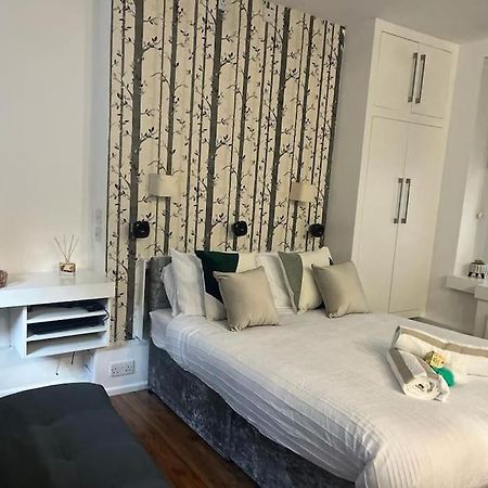 Tree Studio Apartment Barbican F3 Лондон Екстер'єр фото